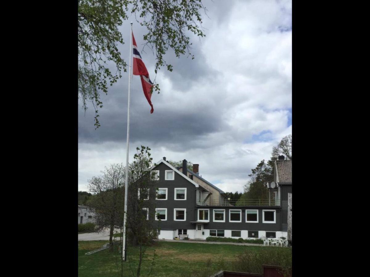 Lovisenlund Albergue Ovrebo Exterior foto